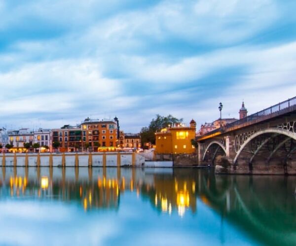 Los bares de Sevilla que todos buscan este invierno: «cuchareo del bueno»